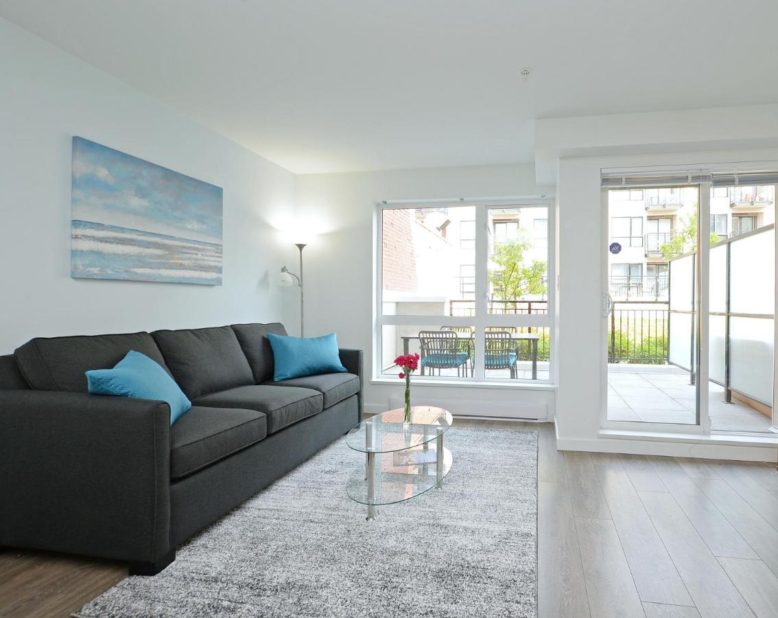 Gorgeous Old Town Condo With Patio And Parking! Victoria Zewnętrze zdjęcie