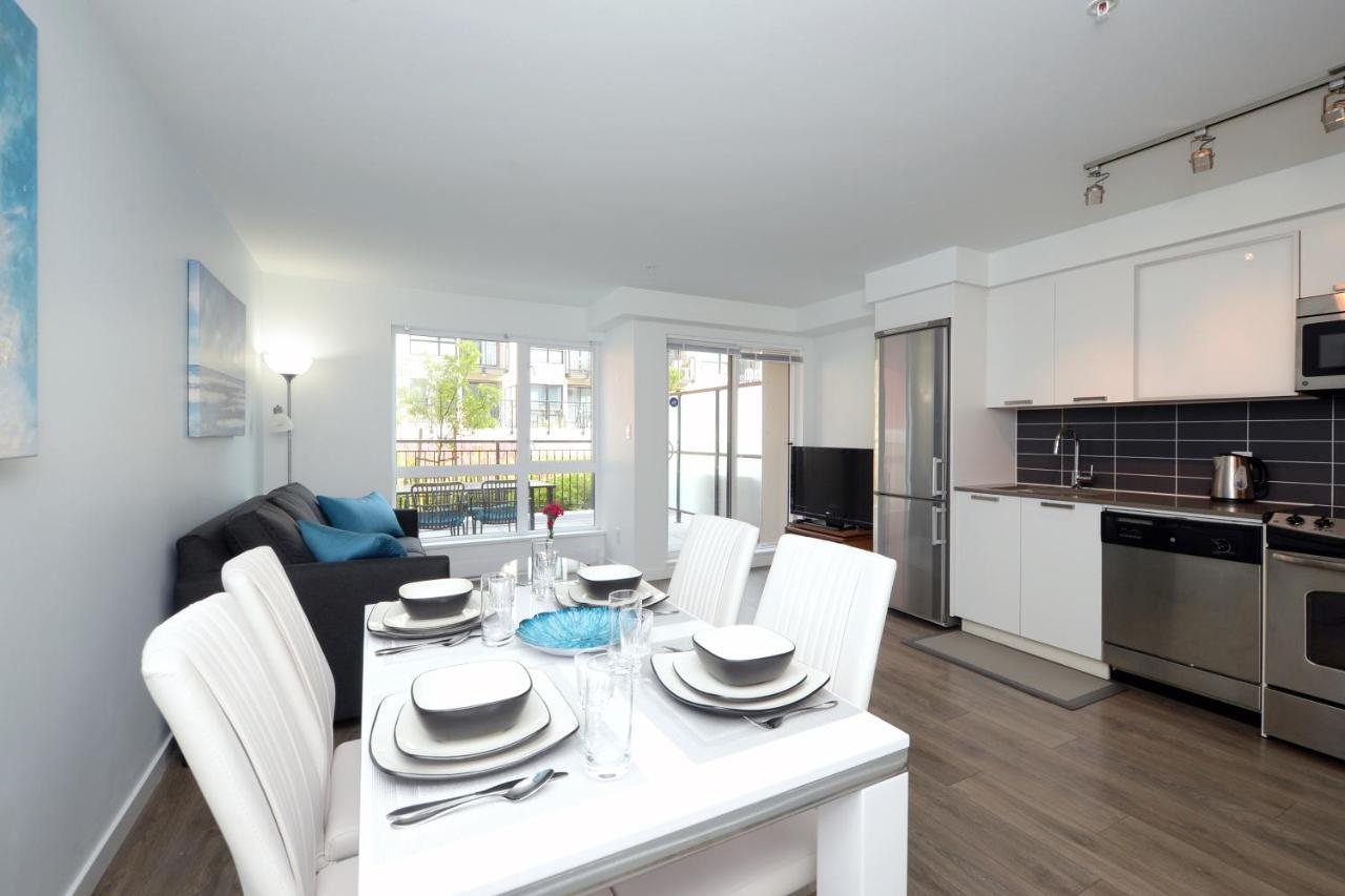 Gorgeous Old Town Condo With Patio And Parking! Victoria Zewnętrze zdjęcie